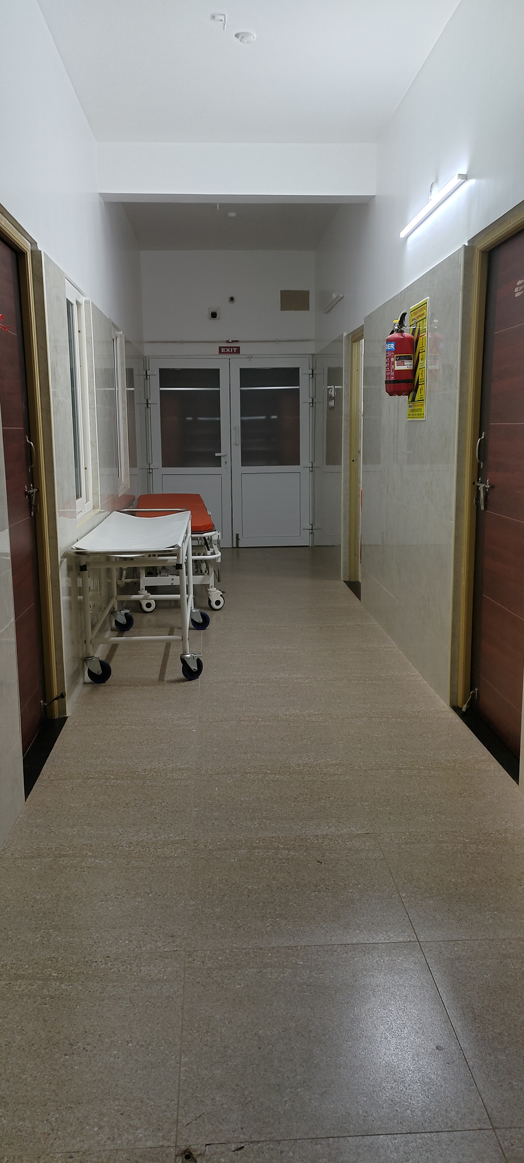 Comfortable patient rooms and recovery suites